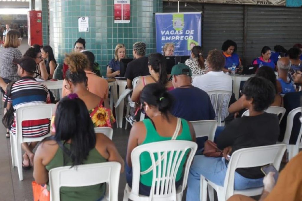 Mais de 2 mil vagas de emprego no Terminal de Laranjeiras nesta quarta-feira 29/10/25